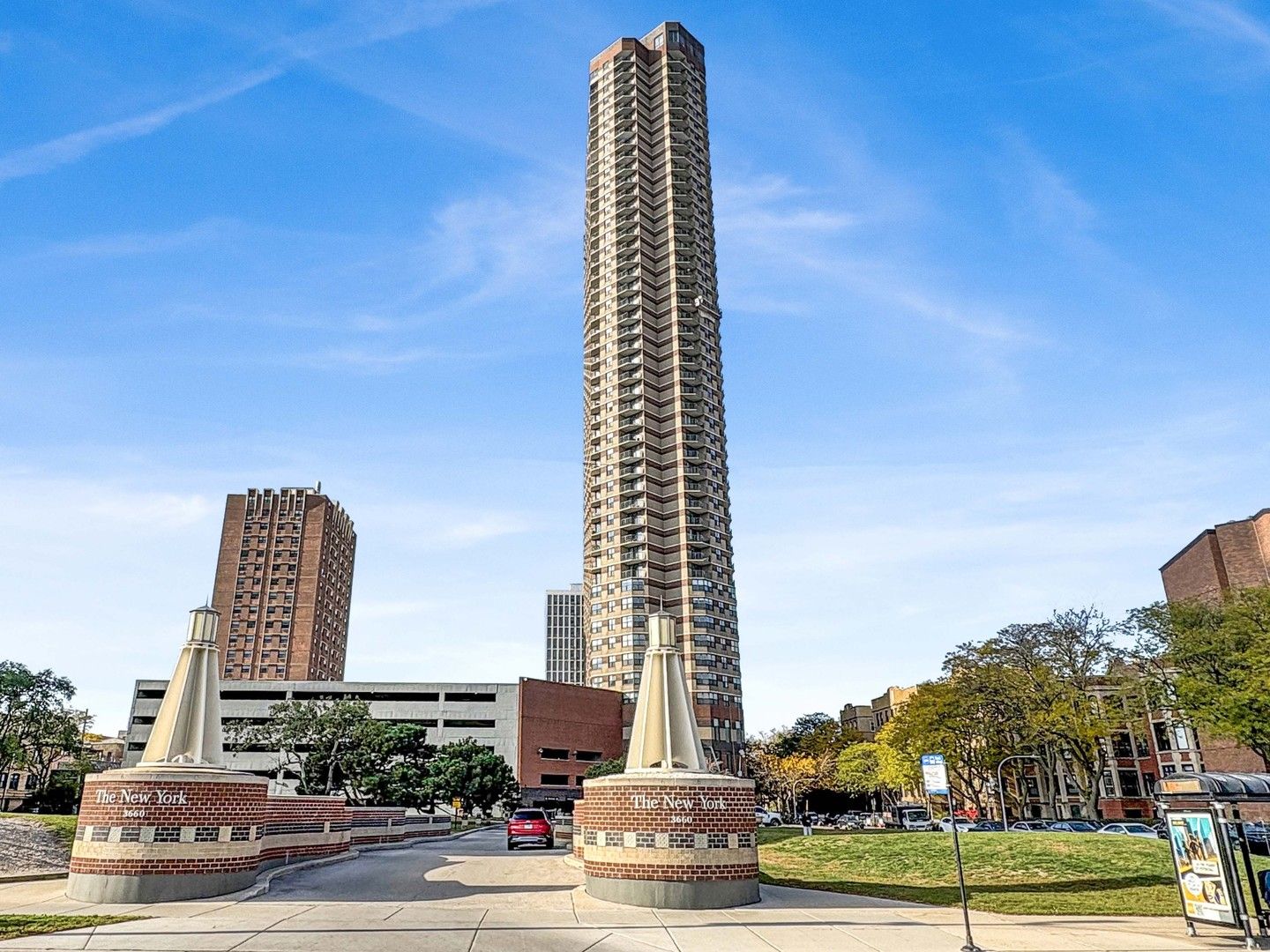 3660 N Lake Shore Drive #4103 — Chicago, IL 60613