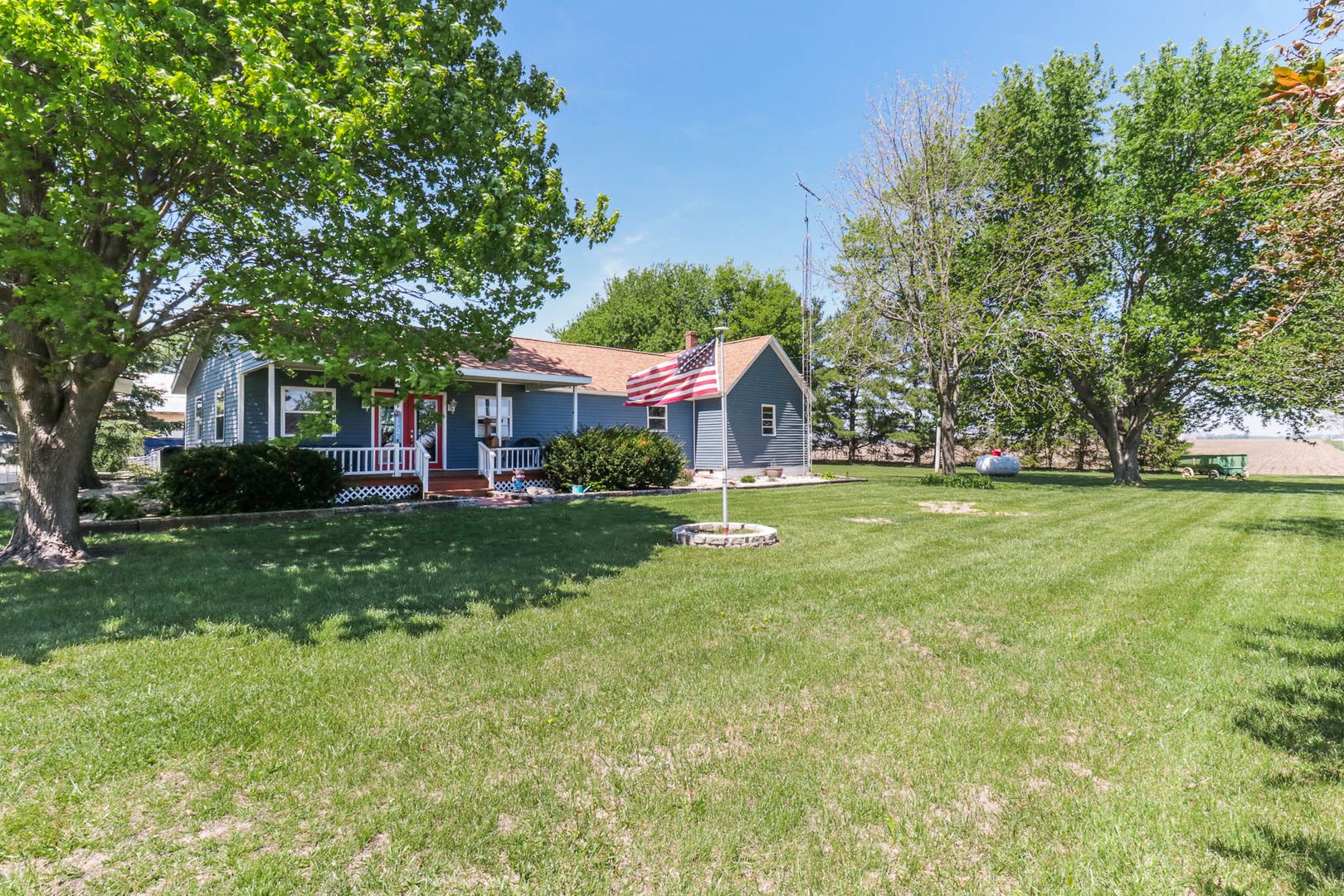 2463 Red Tail Hawk Road — Clinton, IL 61727