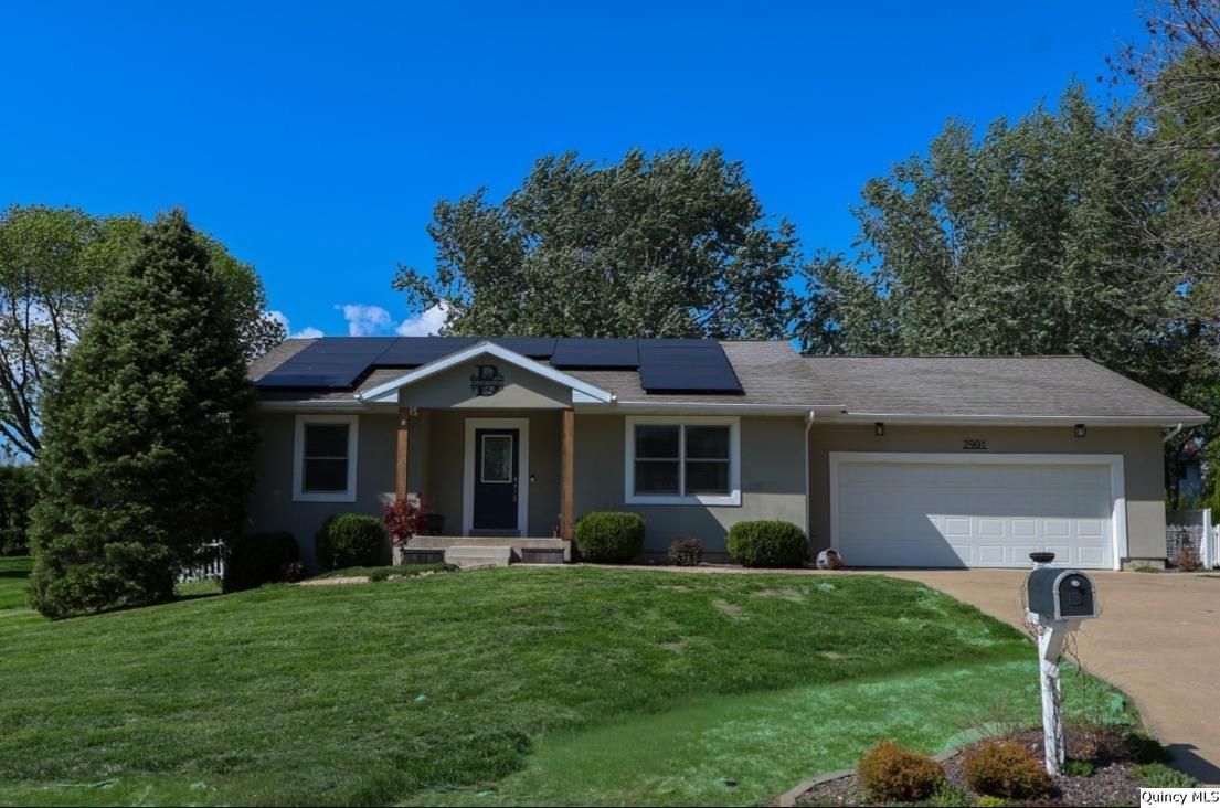 2901 Hayfield Lane, Quincy, IL 62301