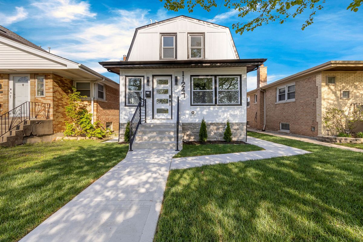 11247 Central Park Avenue, Chicago, IL 60655