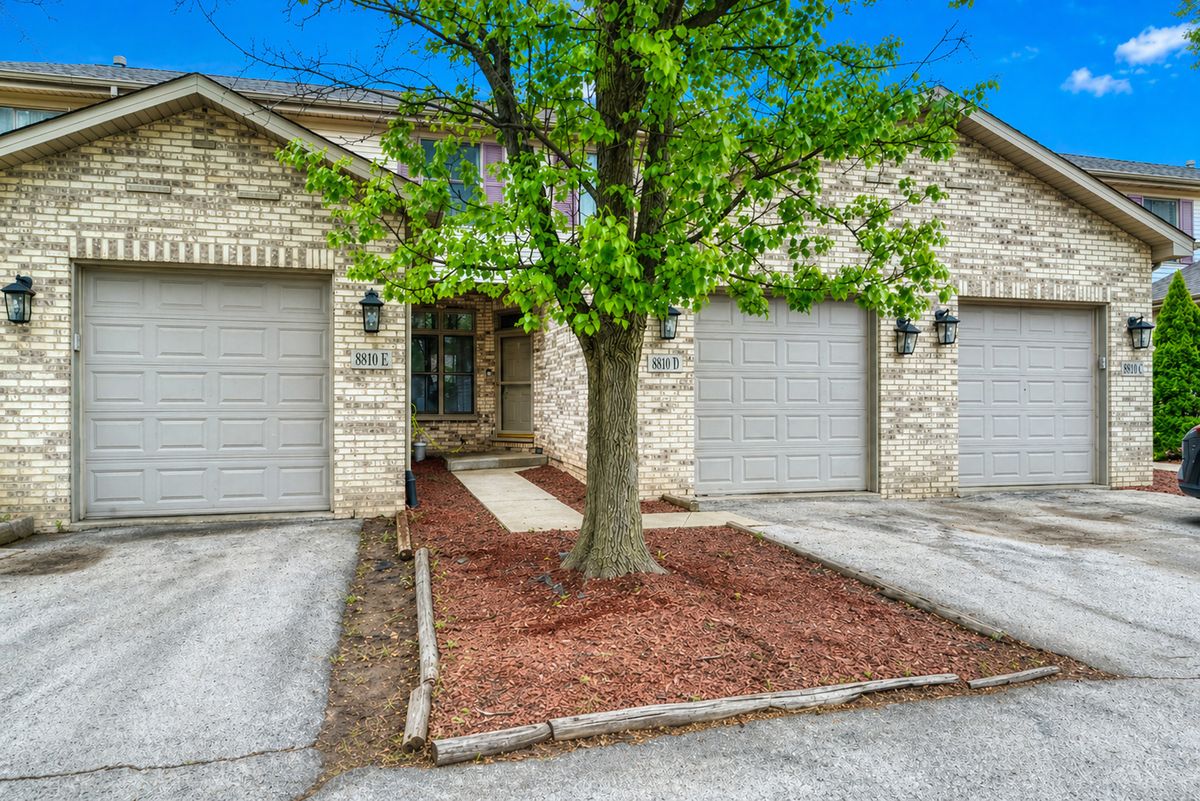 8810 84TH Place, Justice, IL 60458