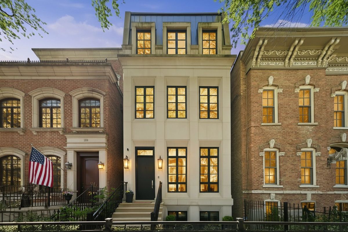 1932 Fremont Street, Chicago, IL 60614