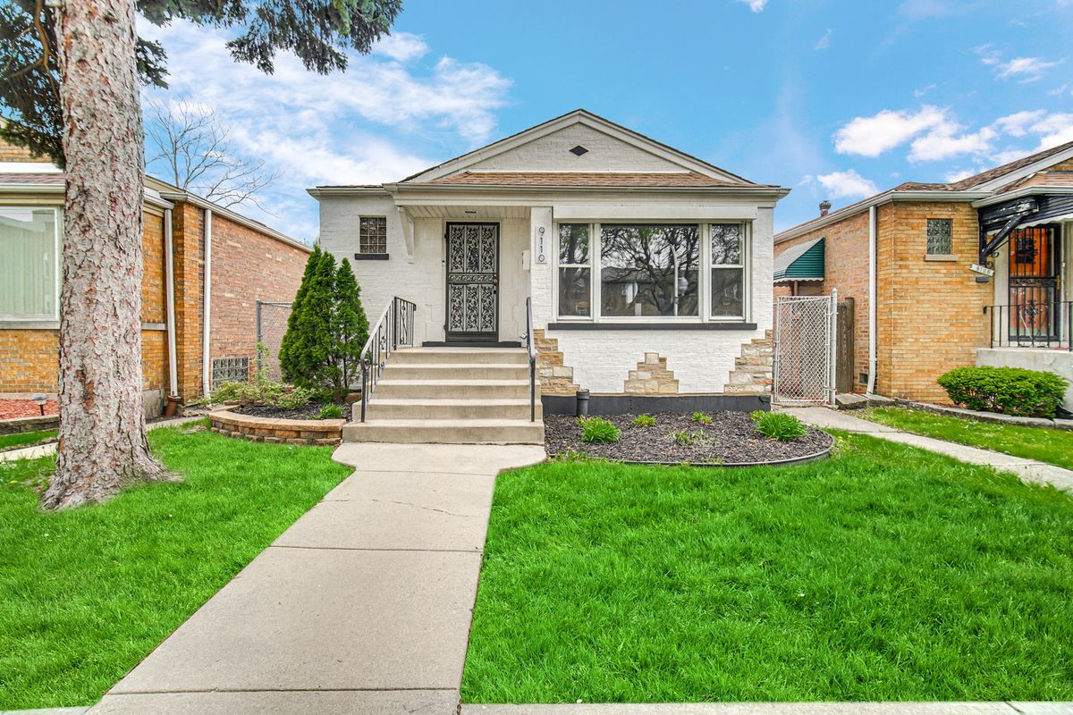 9110 Ada Street, Chicago, IL 60620