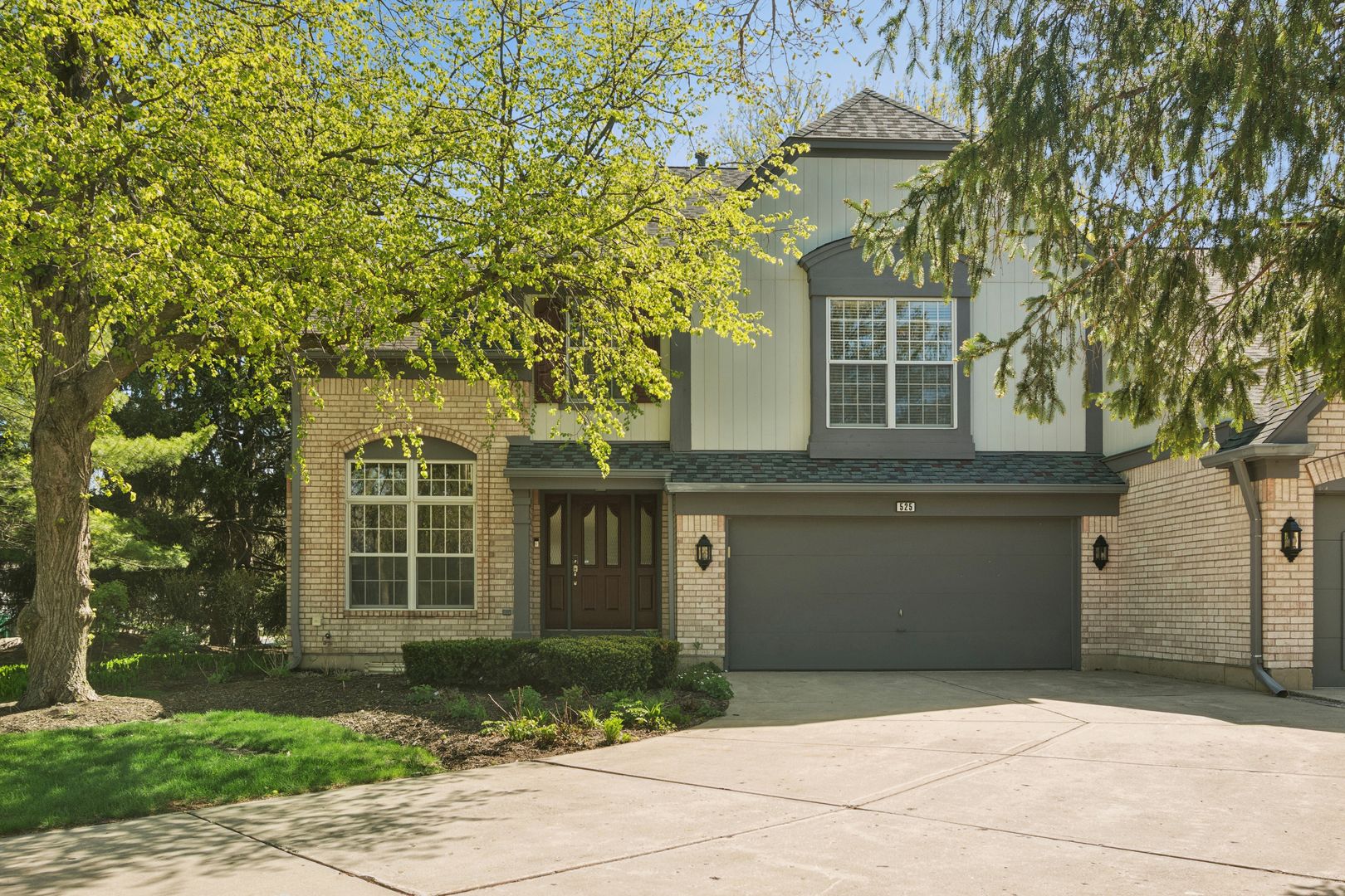 525 Cherbourg Drive — Buffalo Grove, IL 60089