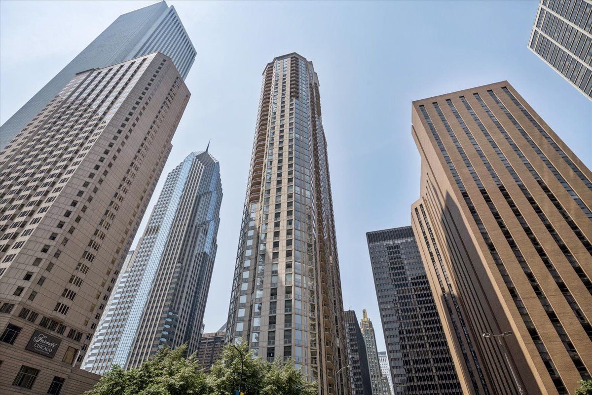 222 N Columbus Drive #612 — Chicago, IL 60601