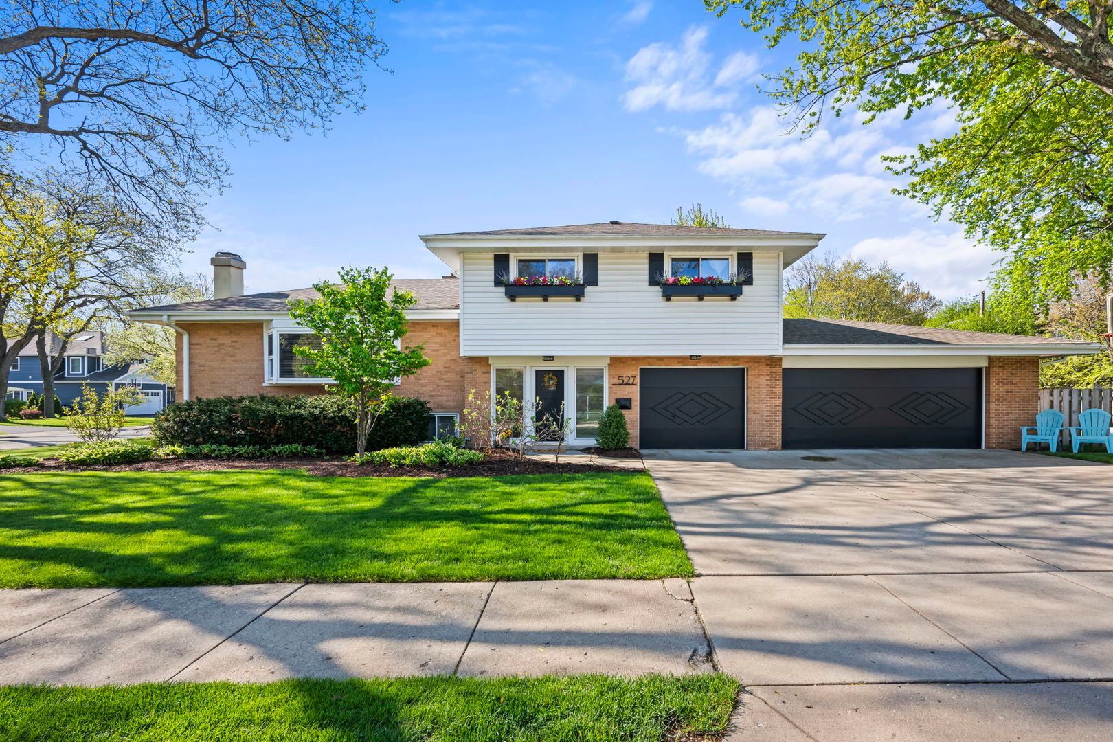 527 CUMNOR Court — Deerfield, IL 60015