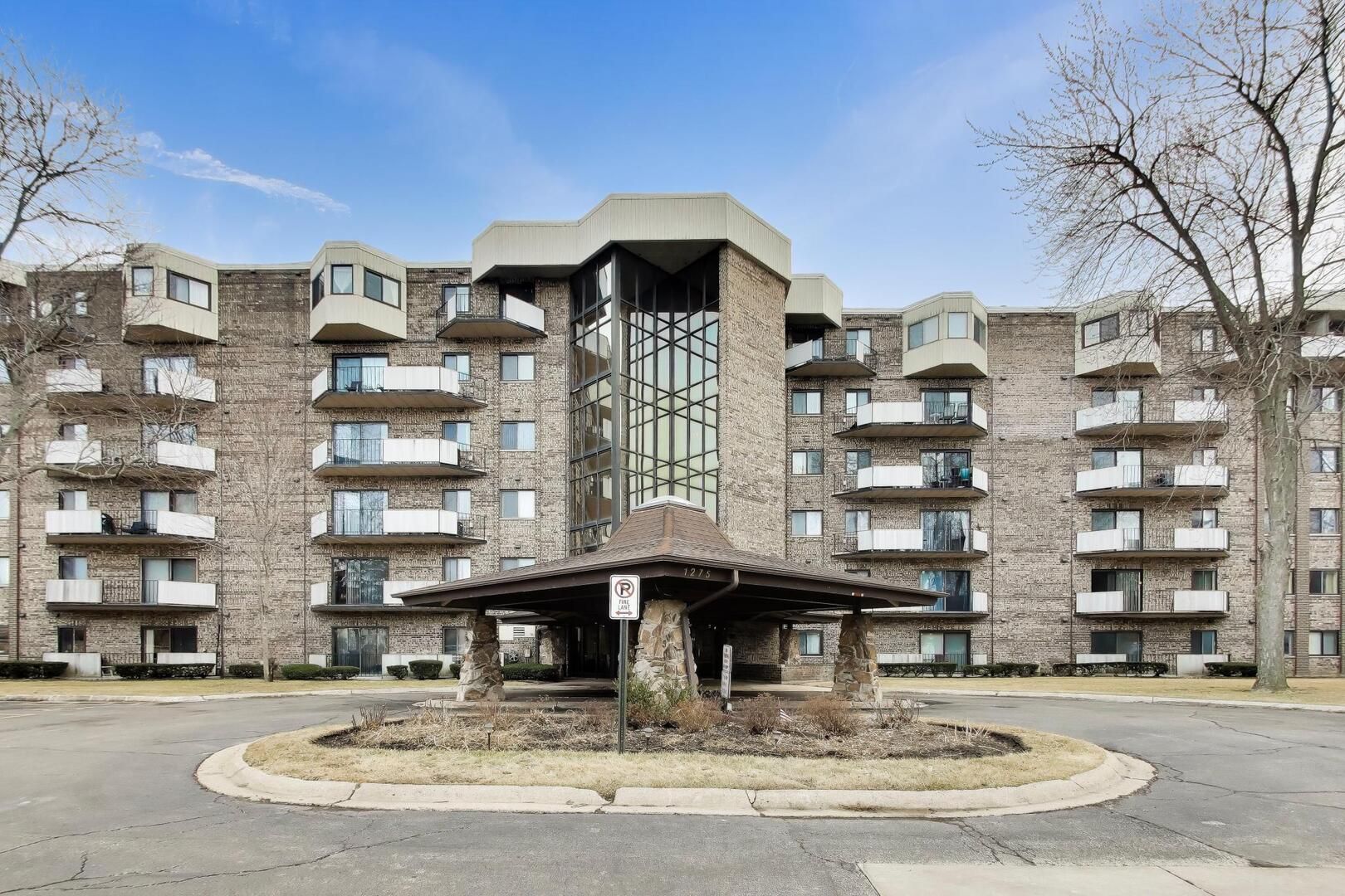 1275 E Baldwin Lane #506 — Palatine, IL 60074