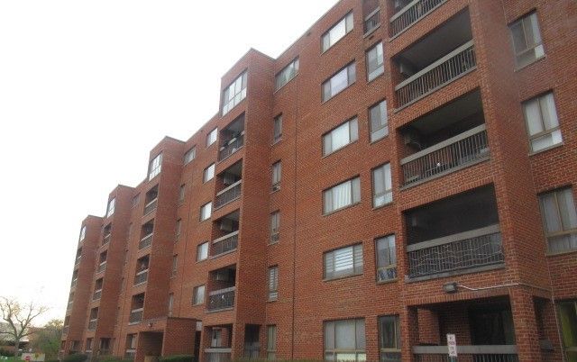 701 Forum Square #607 — Glenview, IL 60025