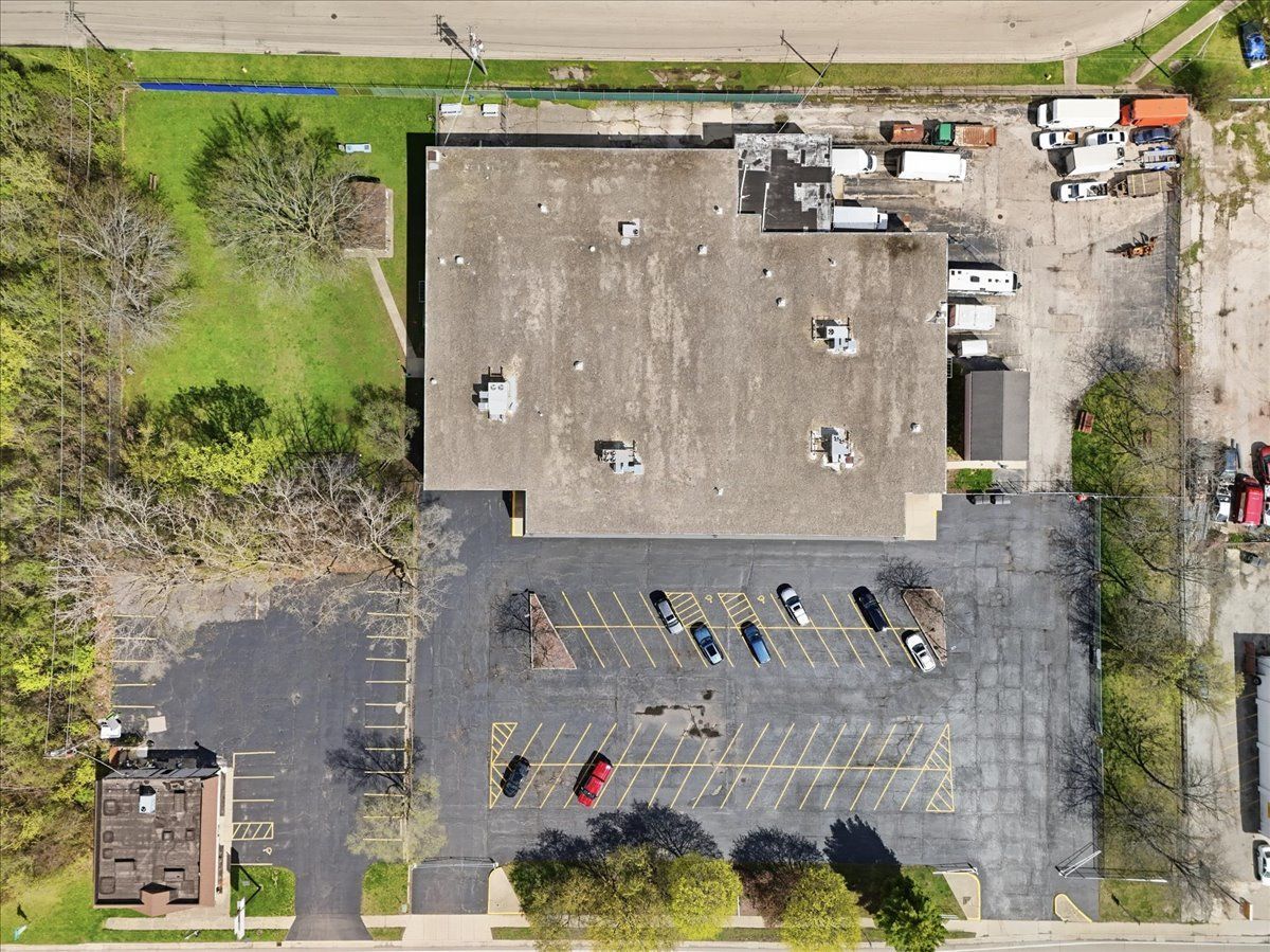 1301 Lewis Avenue, Waukegan, IL 60085