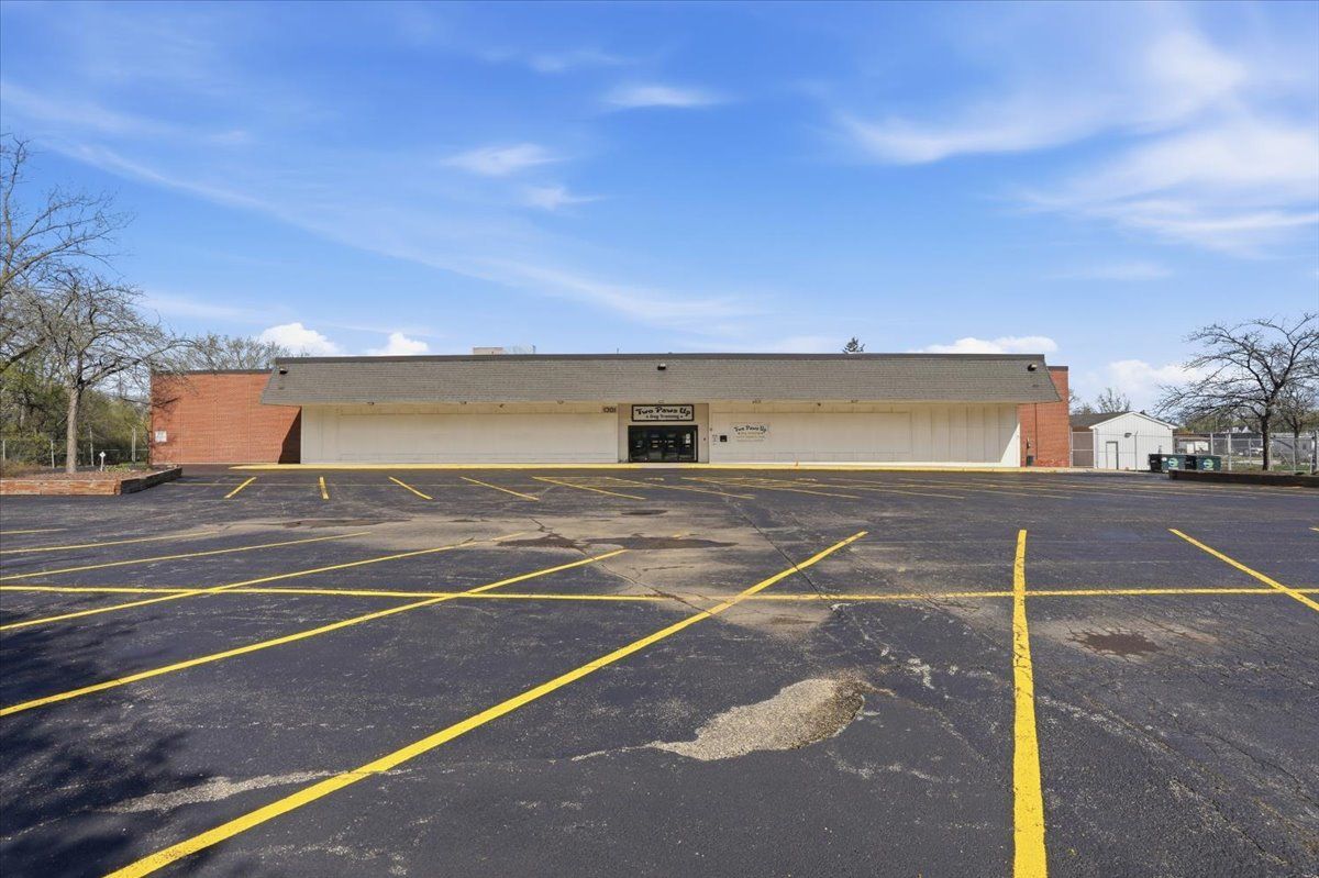 1301 Lewis Avenue, Waukegan, IL 60085