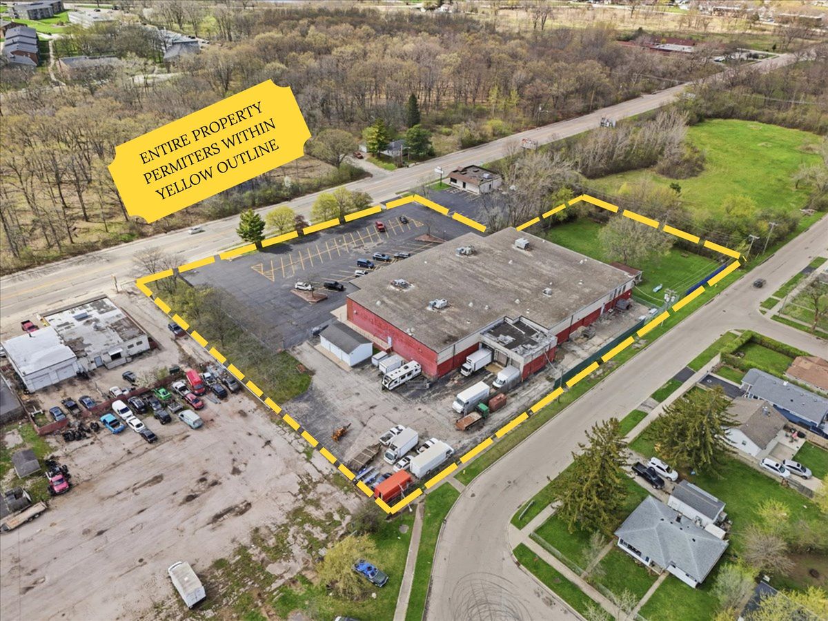 1301 Lewis Avenue, Waukegan, IL 60085