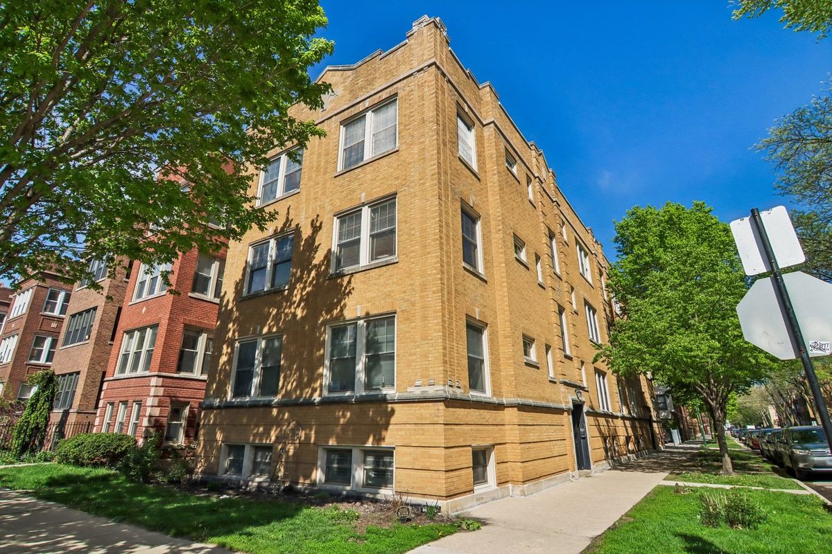 2656 Gunnison Street, Chicago, IL 60625