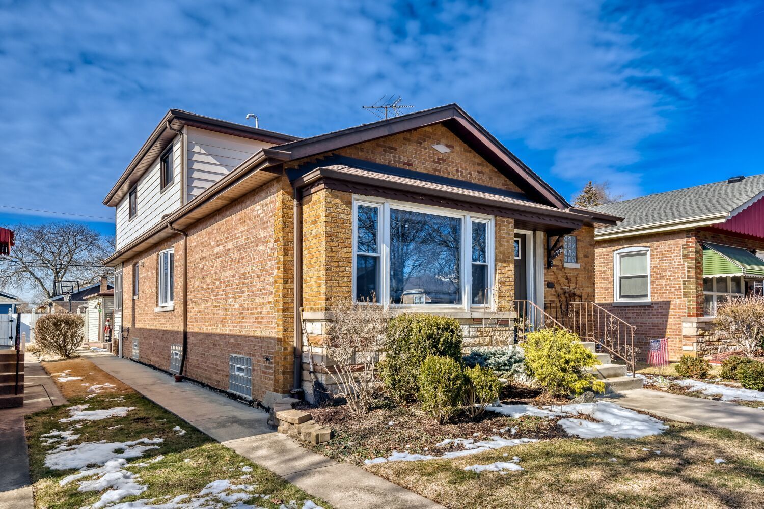 10030 S Washtenaw Avenue — Chicago, IL 60655