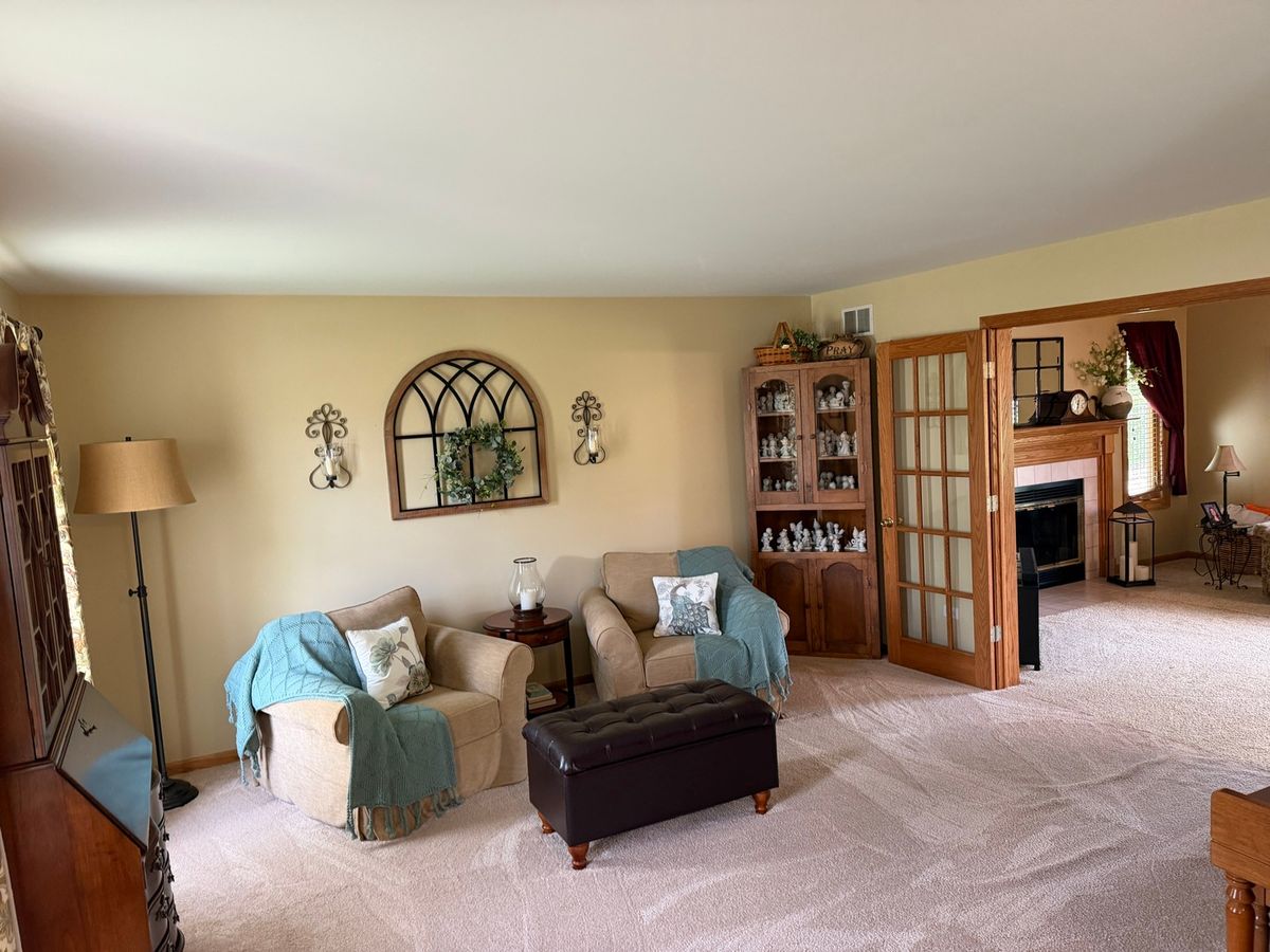26704 S Overland Drive, Channahon, IL 60410