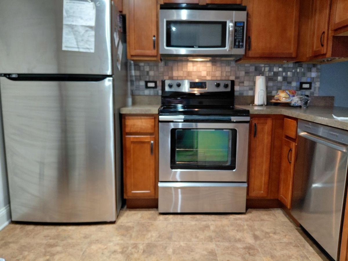 840 Elder Road #A305, Homewood, IL 60430