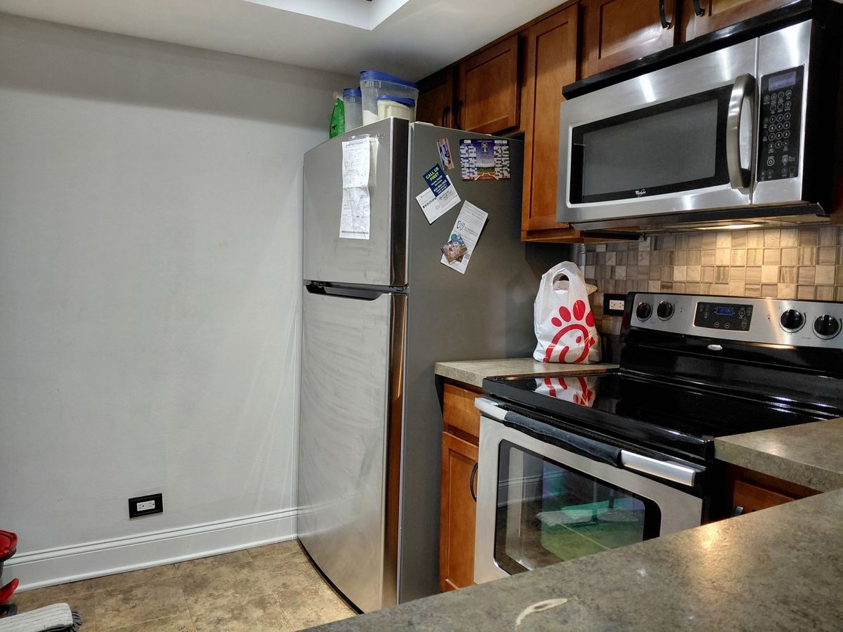 840 Elder Road #A305, Homewood, IL 60430