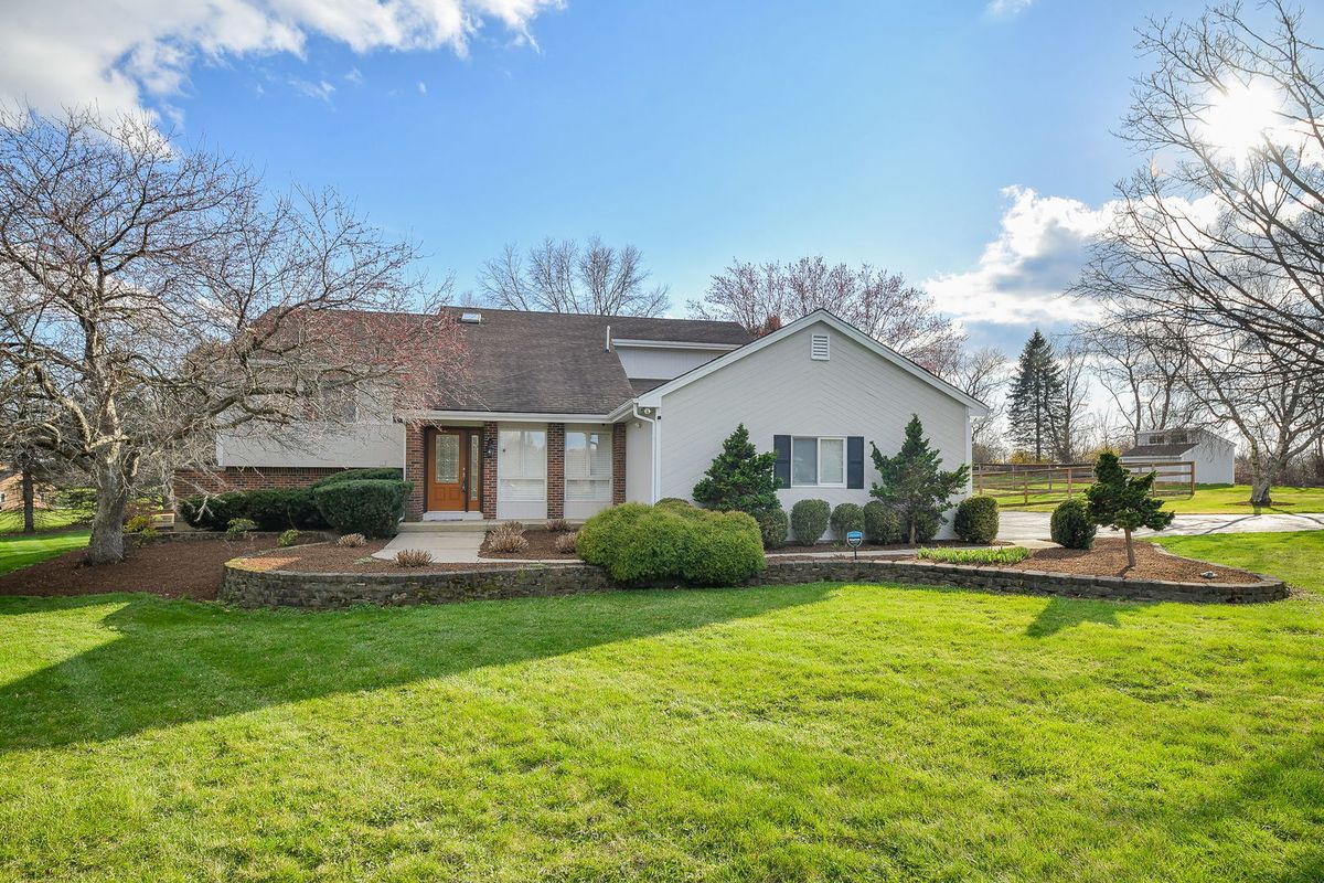 40W983 Line Drive, Elburn, IL 60119