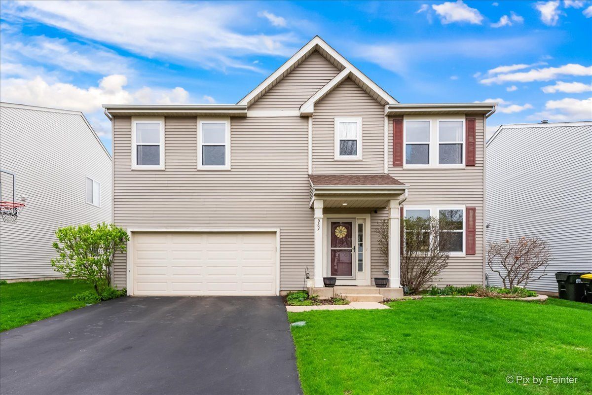 987 Valley Stream Drive, Pingree Grove, IL 60140