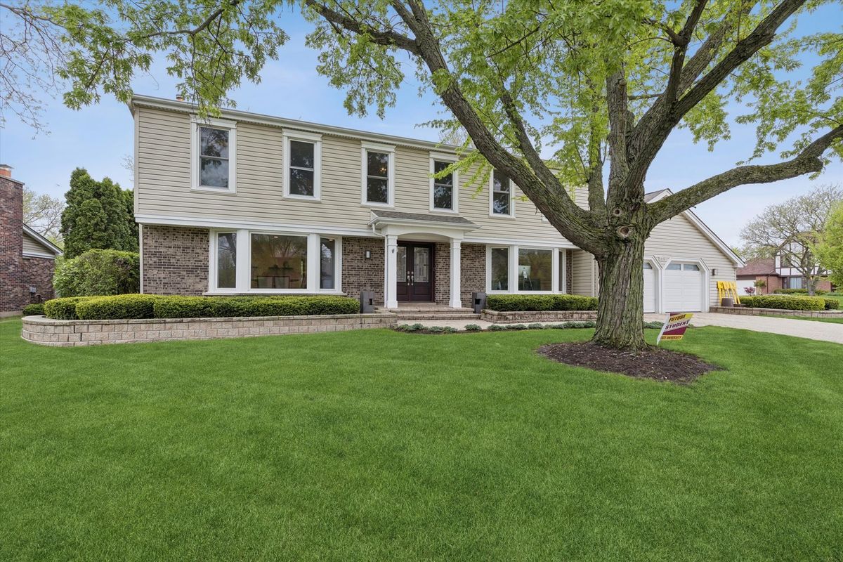 4115 Bristol Court, Northbrook, IL 60062