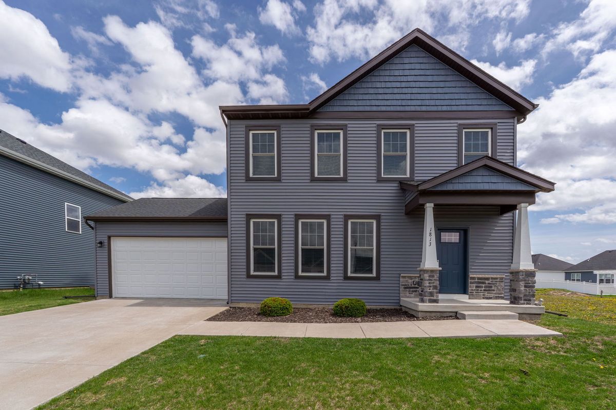 1813 5th Street, Eldridge, IA 52748