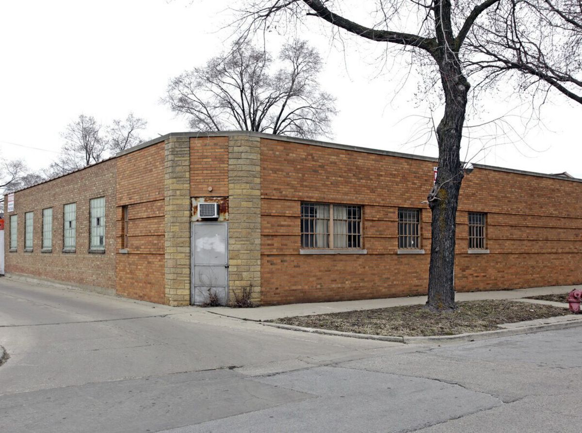 7828 Claremont Avenue, Chicago, IL 60620