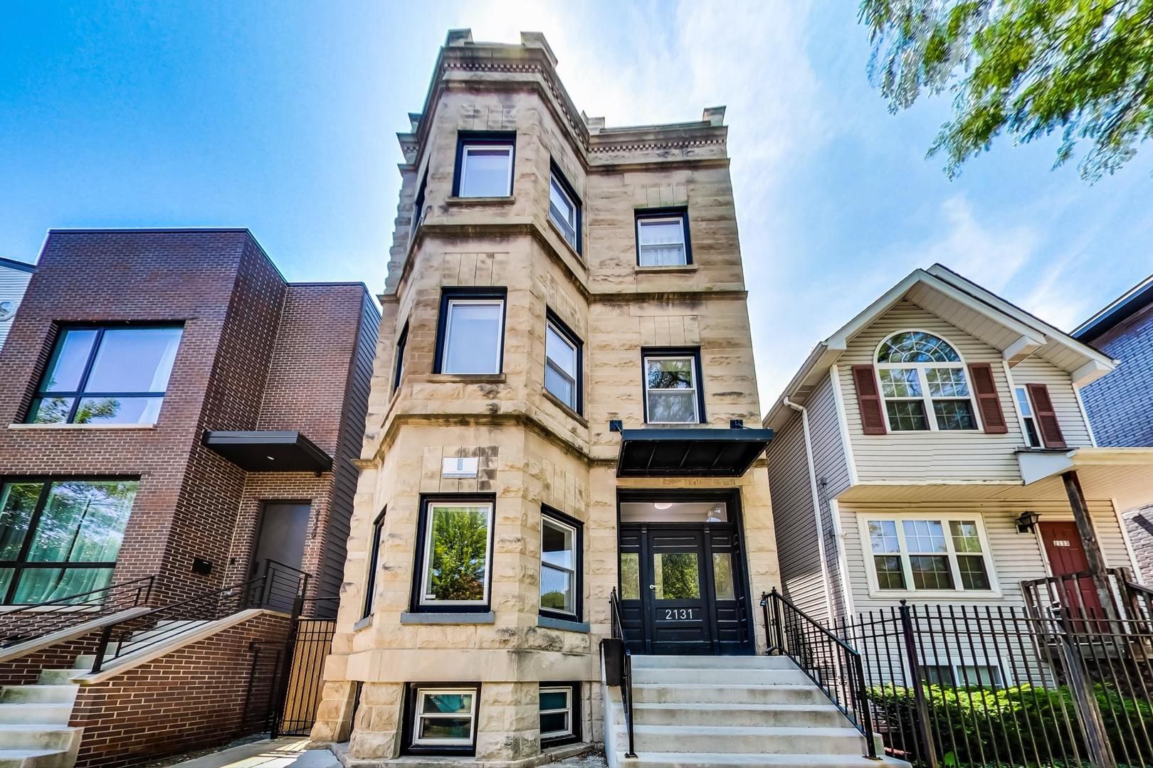 2131 W Ohio Street #3 — Chicago, IL 60612