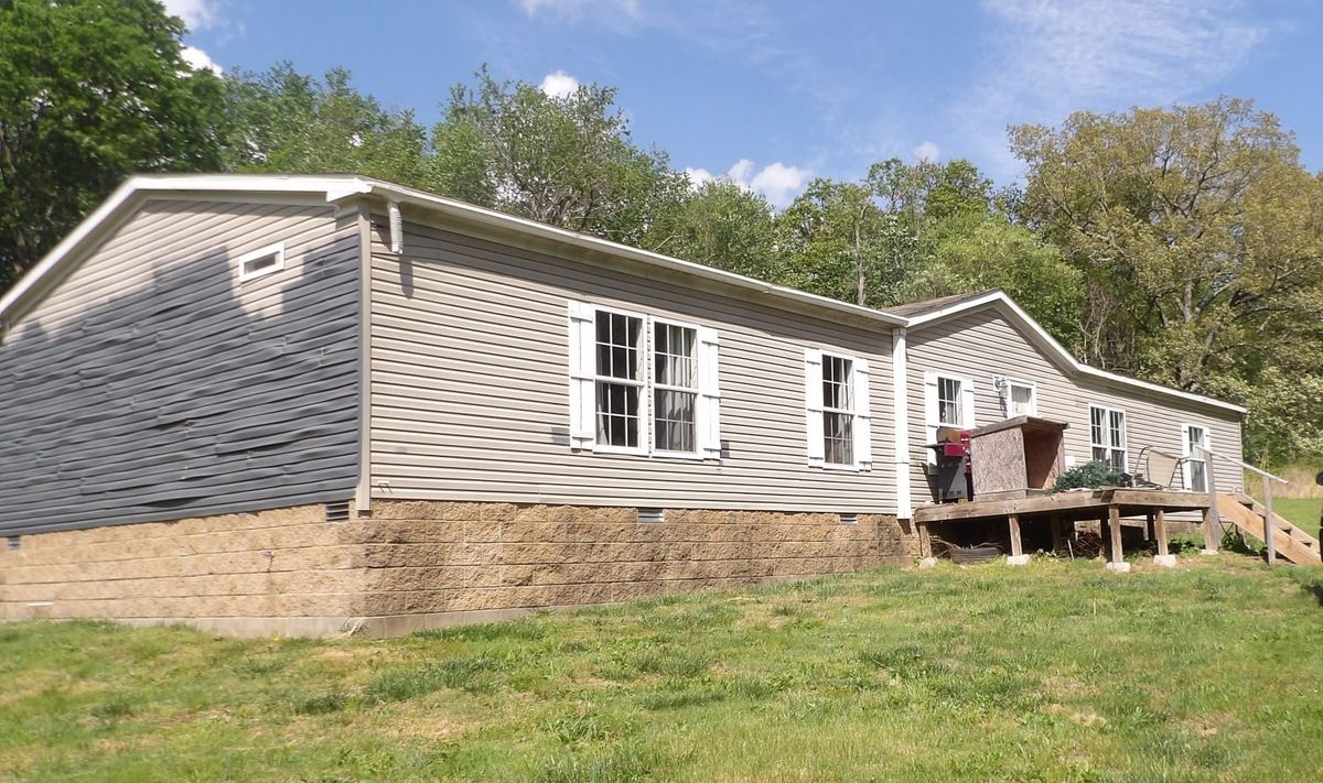 259 Three Mile Creek Road, Rosiclare, IL 62982