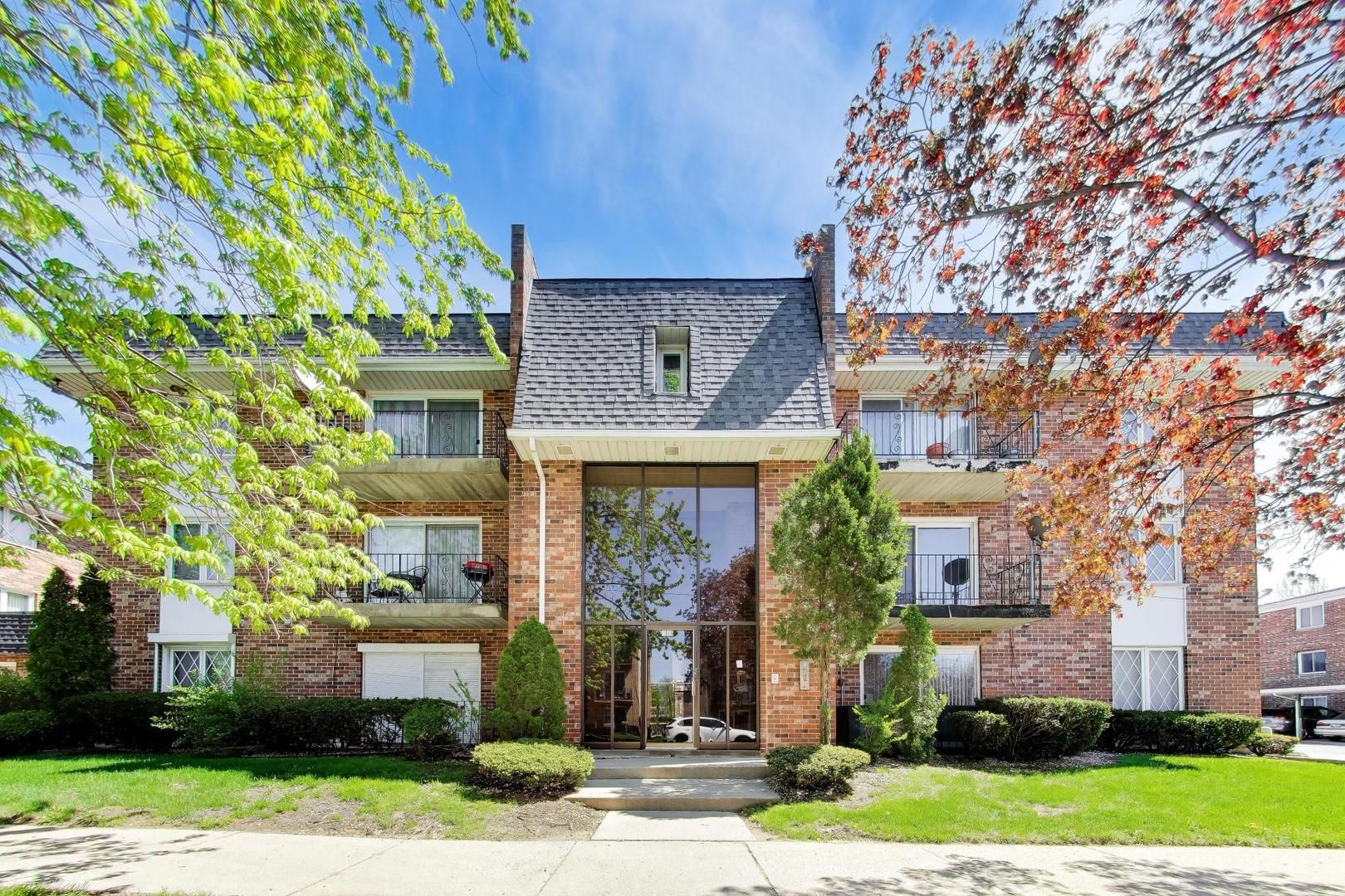 669 Chappel Avenue #2B — Calumet City, IL 60409