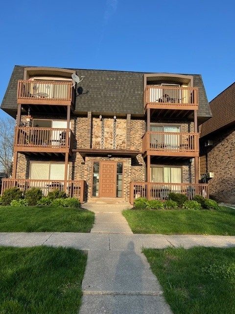 14747 Kenton Avenue #2A — Midlothian, IL 60445