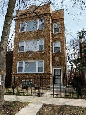 9133 Essex Avenue, Chicago, IL 60617