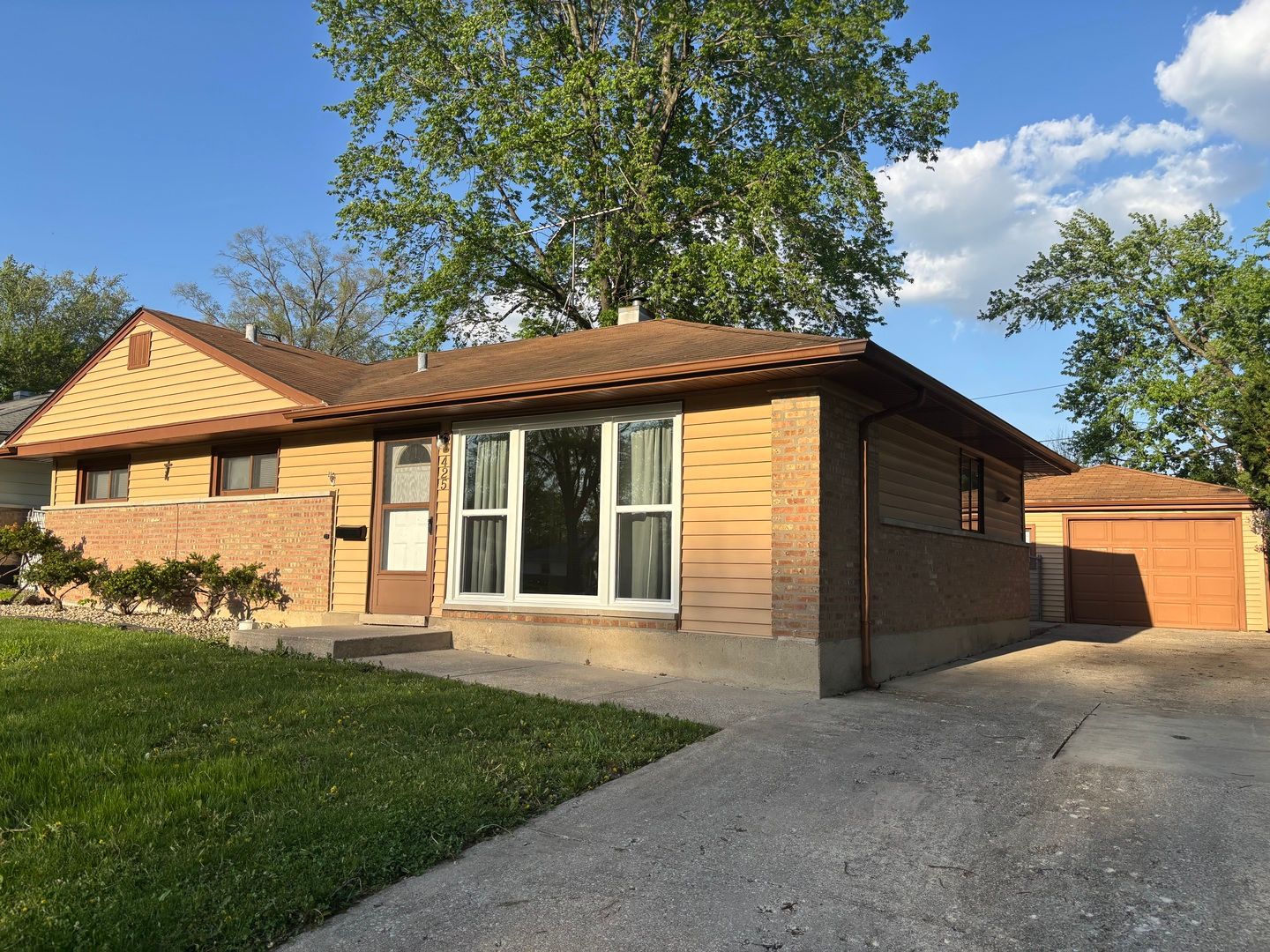 425 Neosho Street — Park Forest, IL 60466