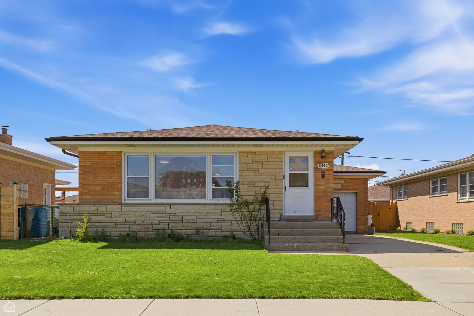 8547 W Winona Street — Chicago, IL 60656