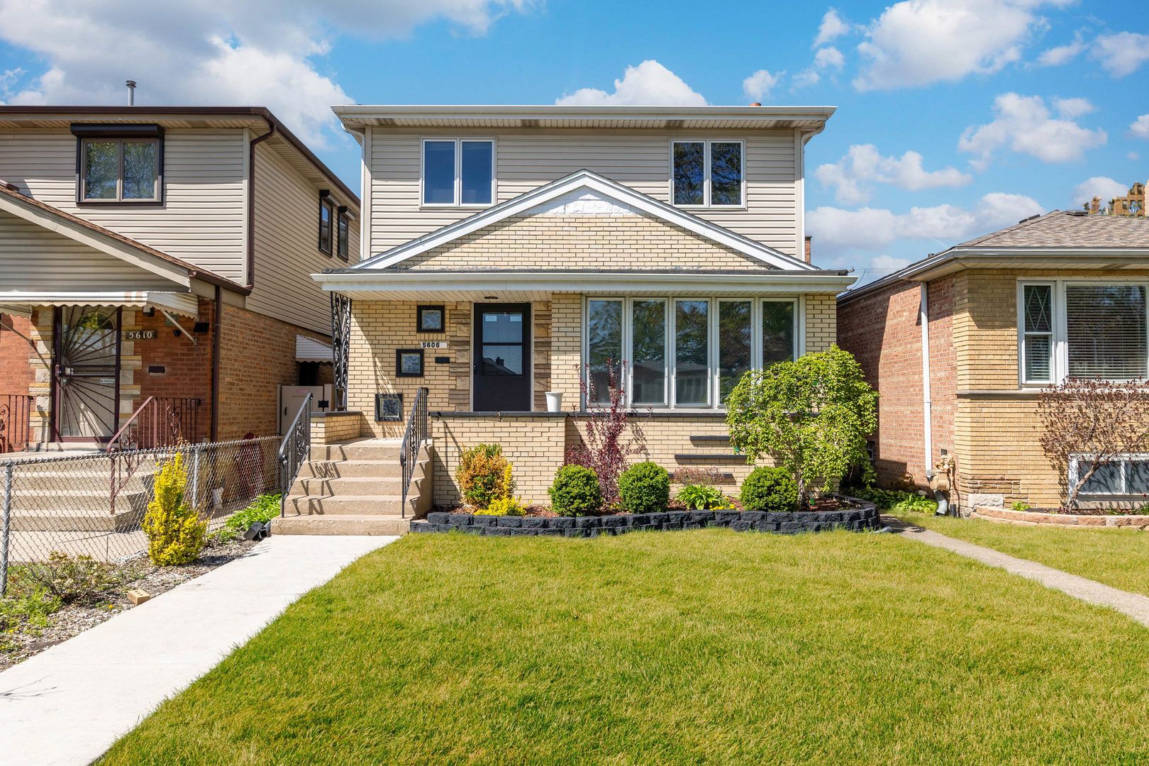 5606 S Parkside Avenue — Chicago, IL 60638