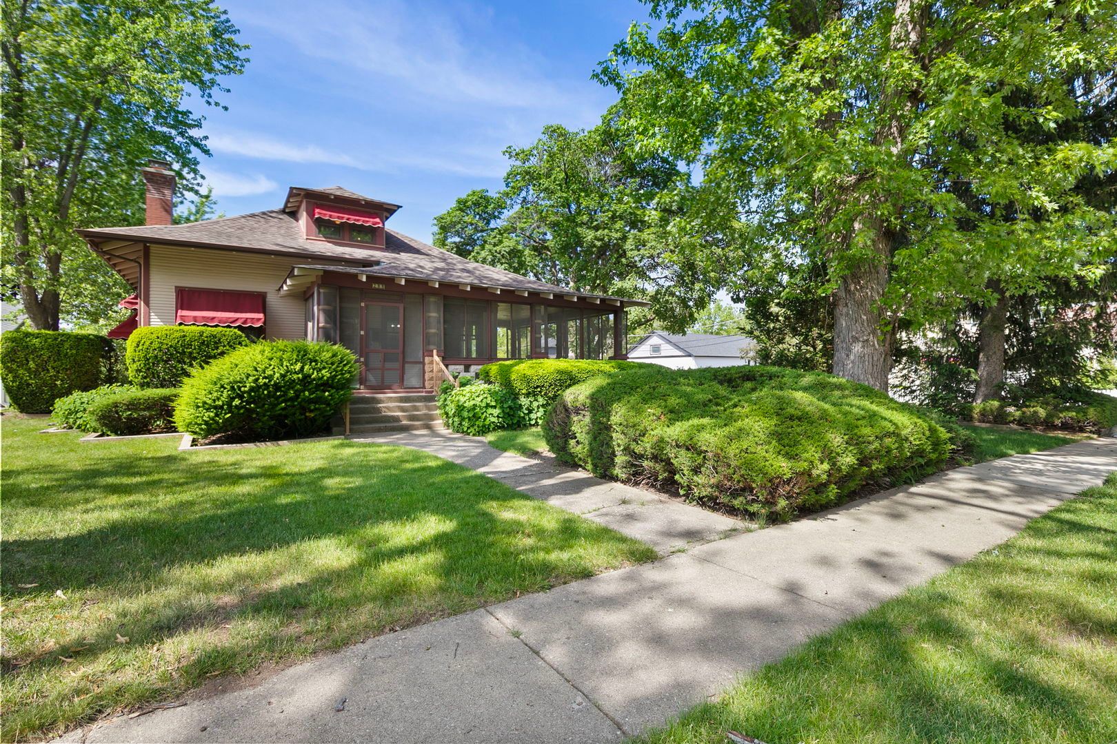 288 Park Avenue — Grayslake, IL 60030