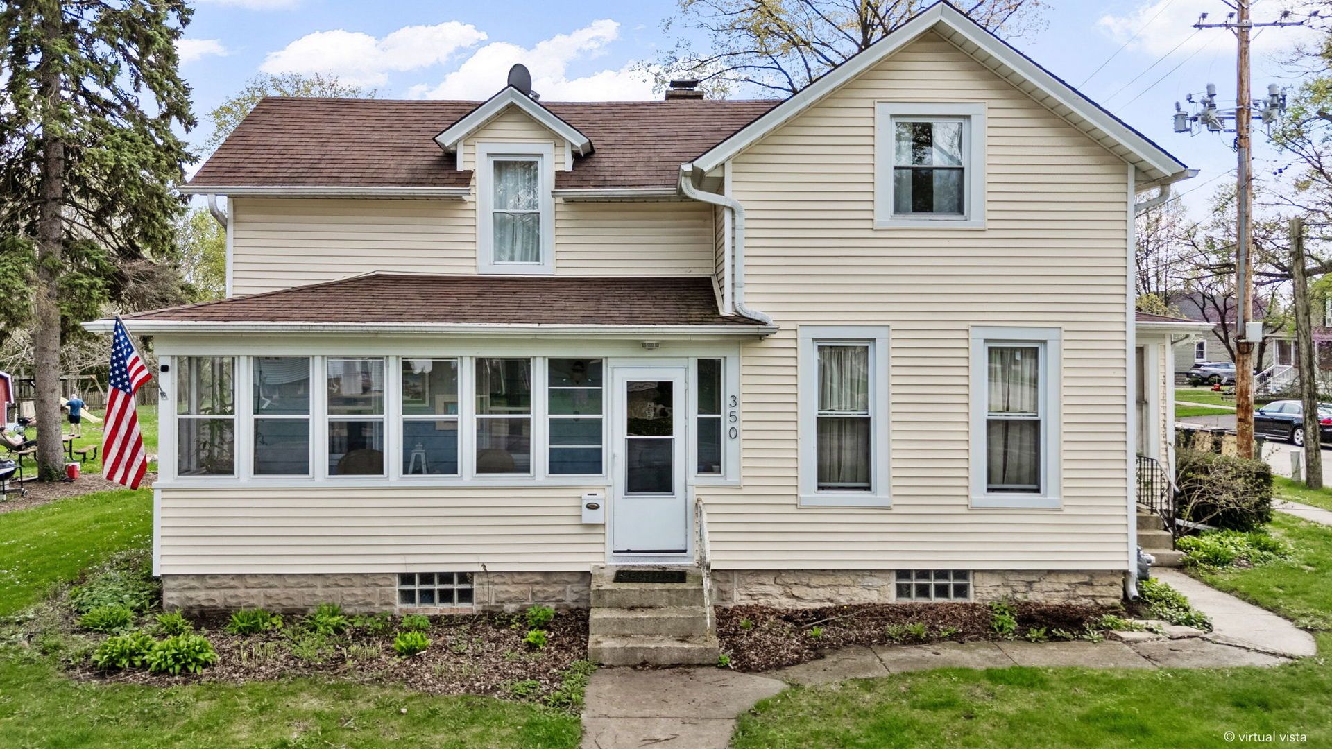 350-352 Harrison Street — West Chicago, IL 60185