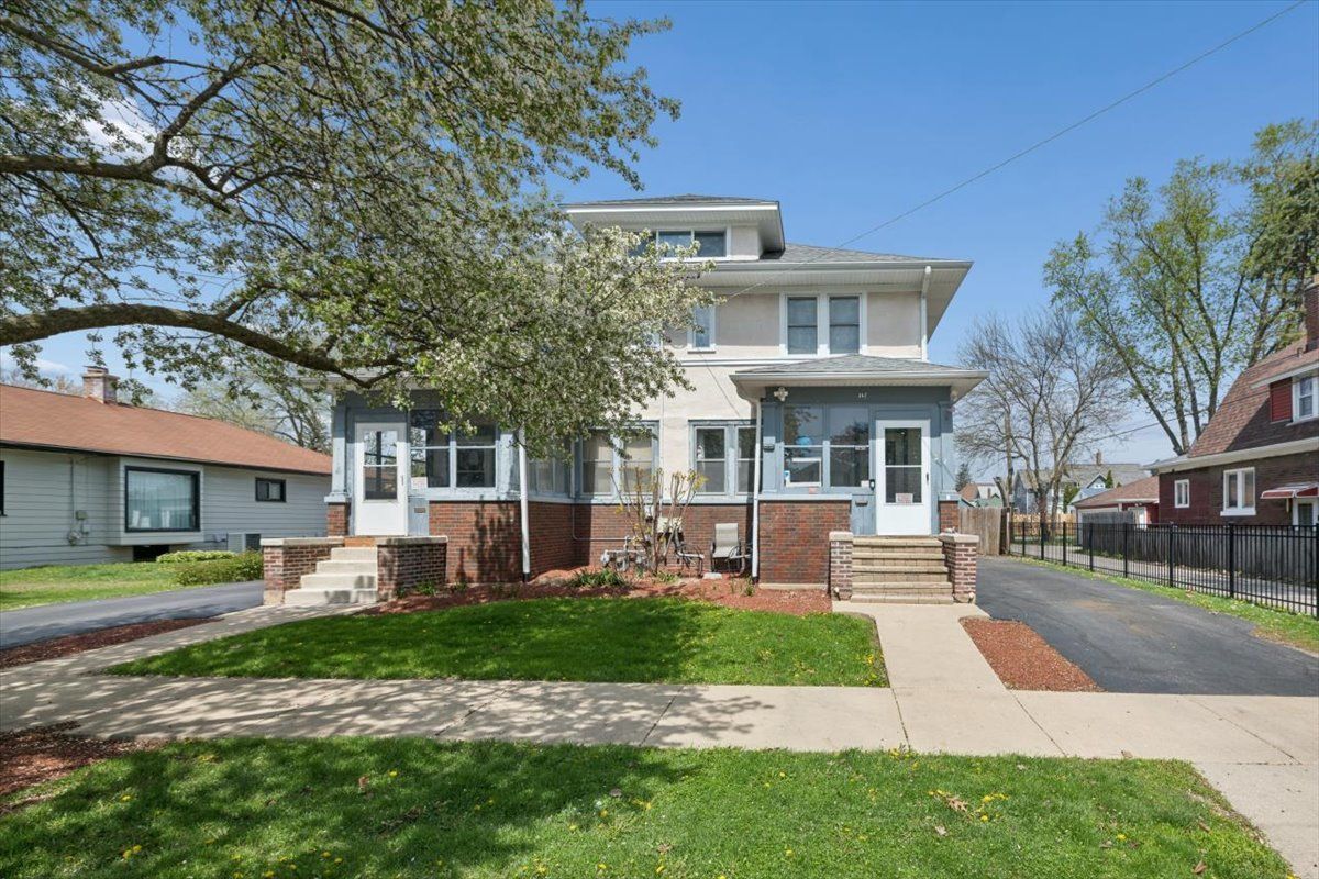 362 Evans Avenue — Aurora, IL 60505