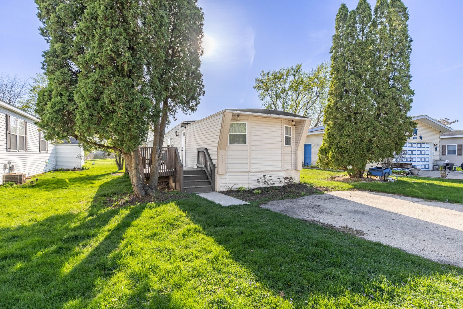 403 Spruce Drive — Belvidere, IL 61008