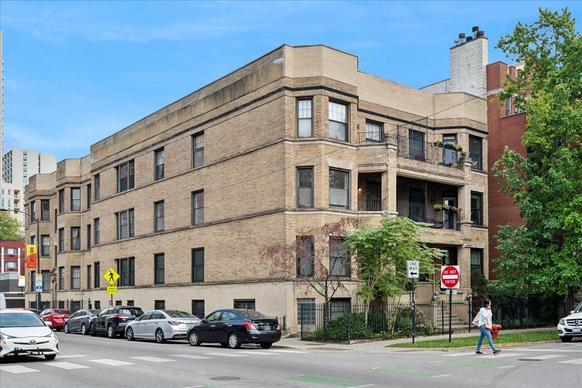 5131 KENMORE Avenue, Chicago, IL 60640