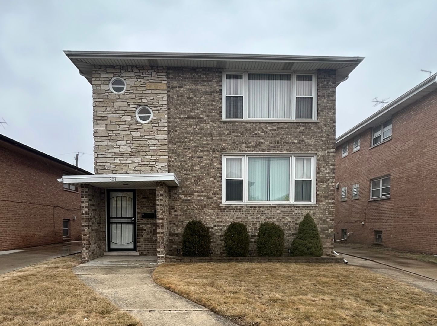 303 Luella Avenue — Calumet City, IL 60409