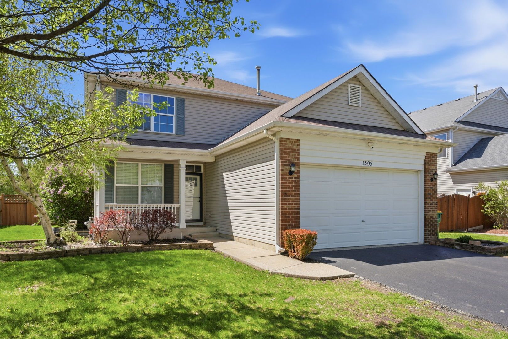 1305 Fitzer Drive — Joliet, IL 60431