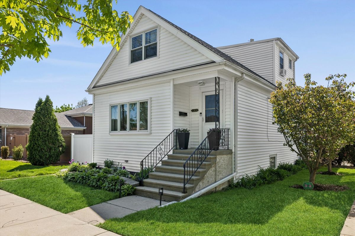2308 77th Court, Elmwood Park, IL 60707