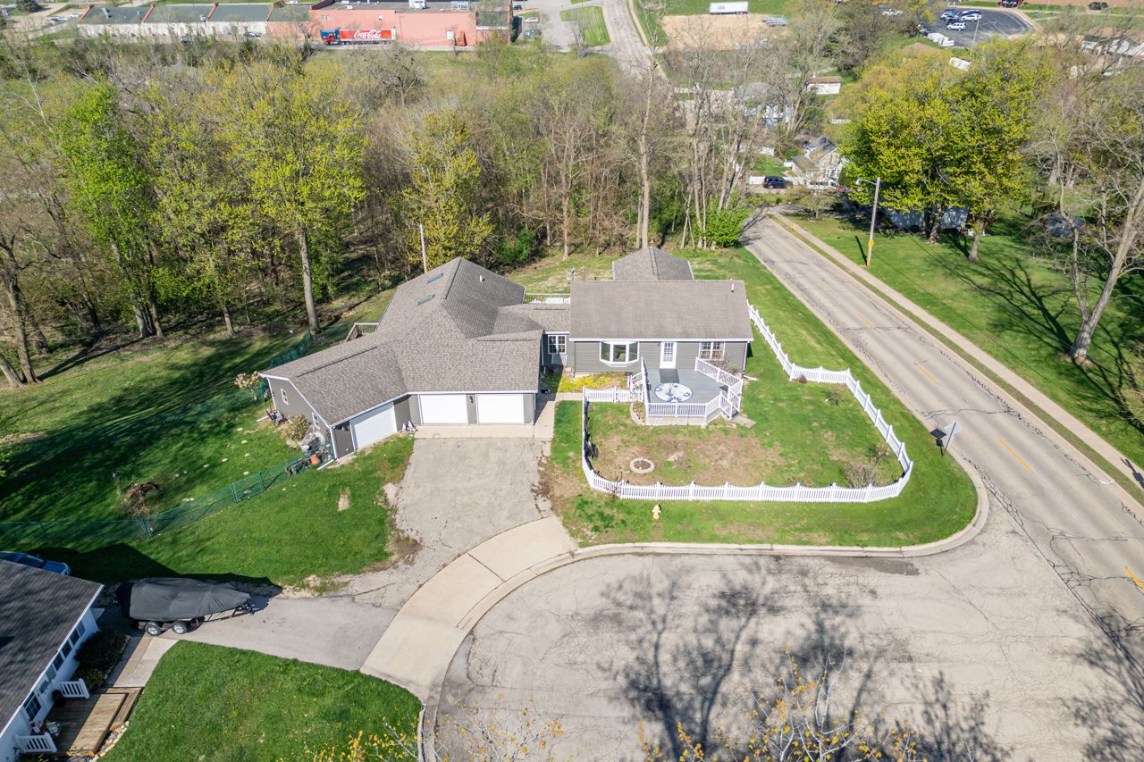 1 IRVINE — Galena, IL 61036