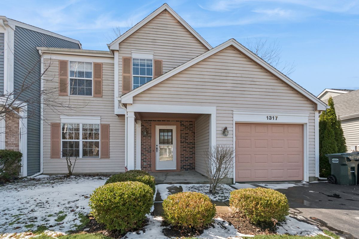 1317 Spalding Drive, Mundelein, IL 60060