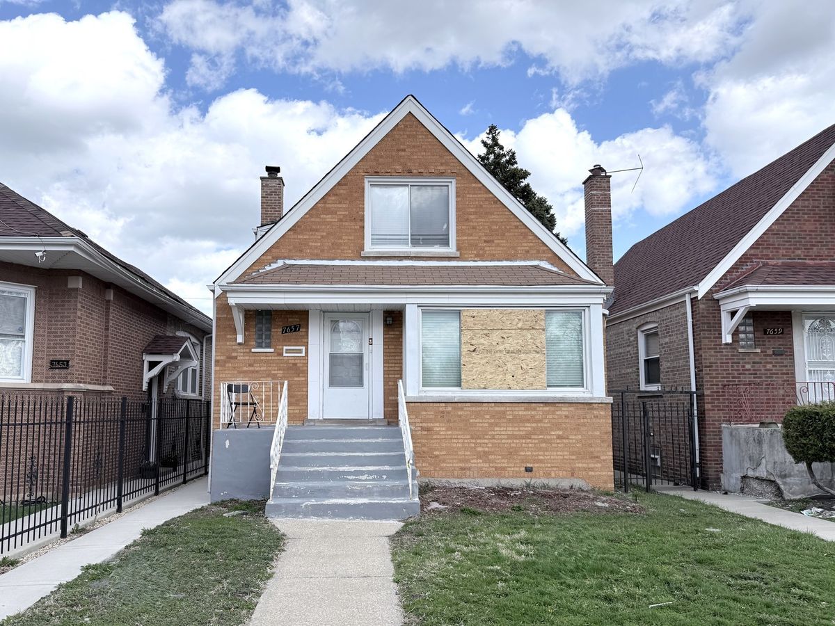 7657 Wolcott Avenue, Chicago, IL 60620