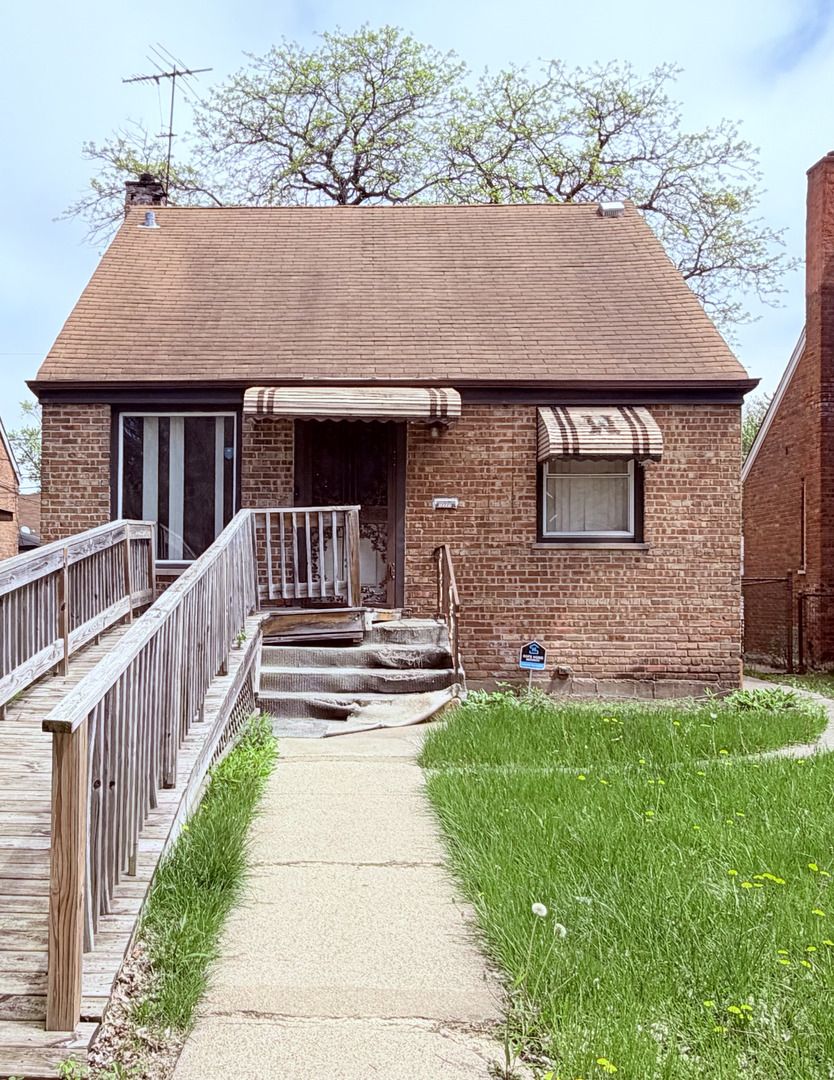 12247 S Aberdeen Street — Chicago, IL 60643