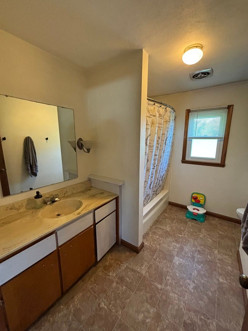 701 Boyd Avenue, Iuka, IL 62849