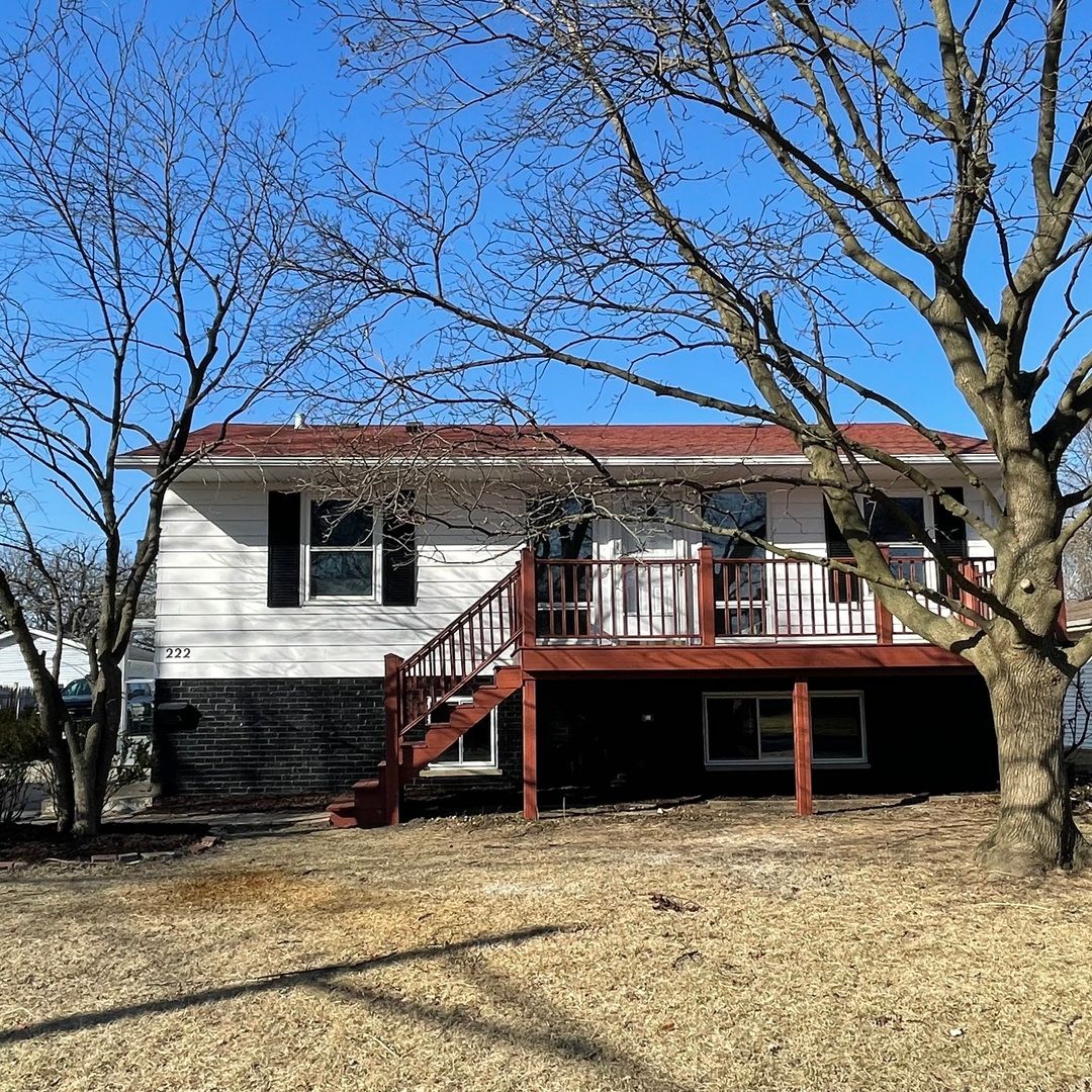 222 Saint Marys Parkway, Buffalo Grove, IL 60089