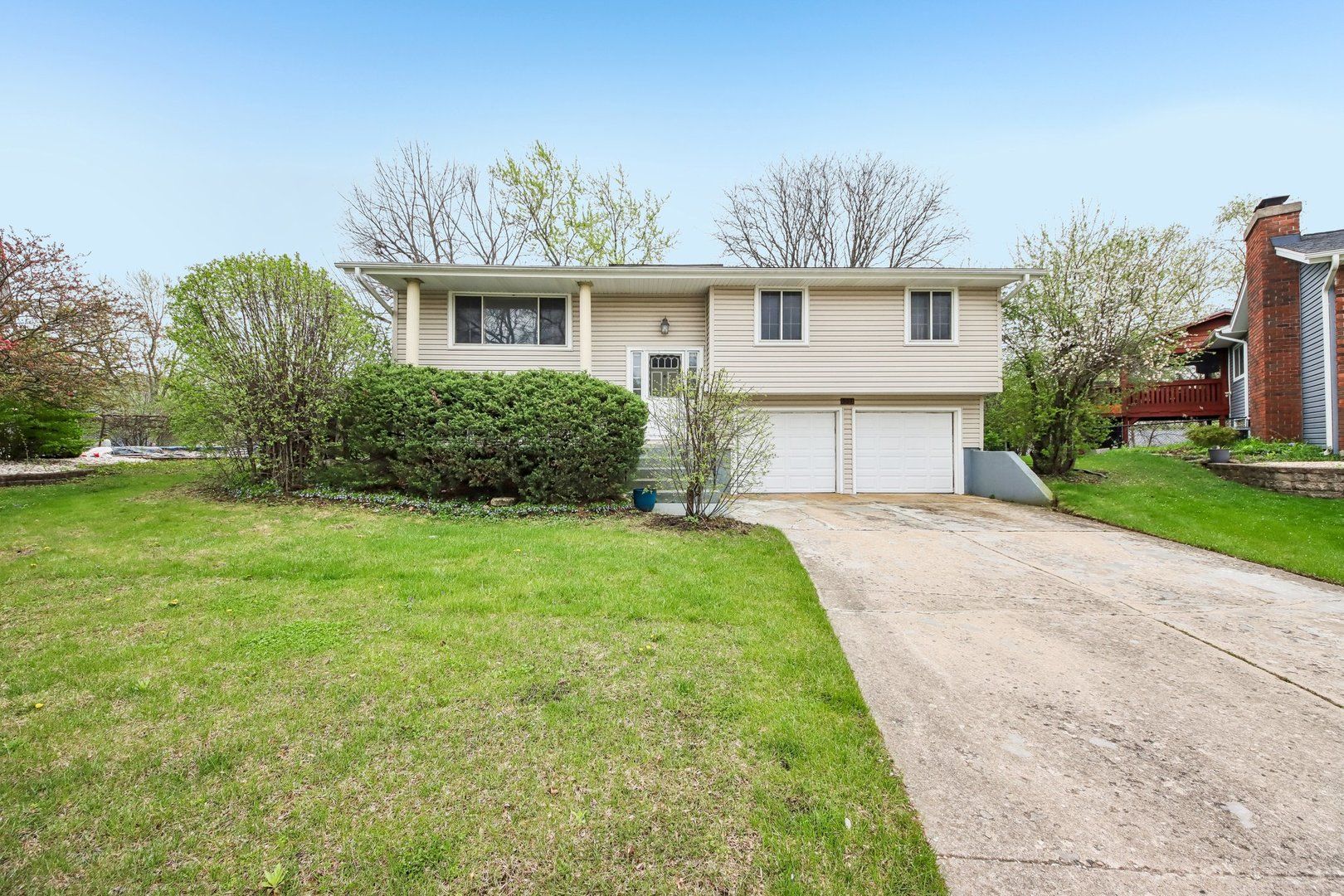 907 Jeffery Court — Schaumburg, IL 60193