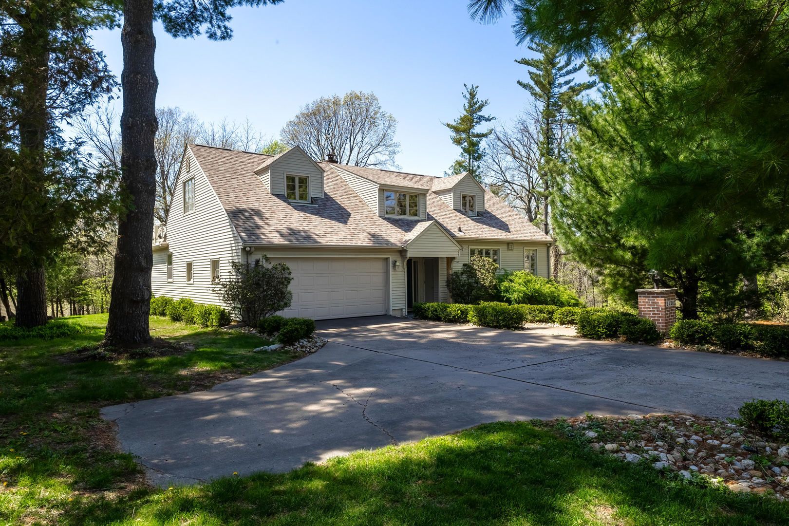 2120 31st Avenue — Rock Island, IL 61201