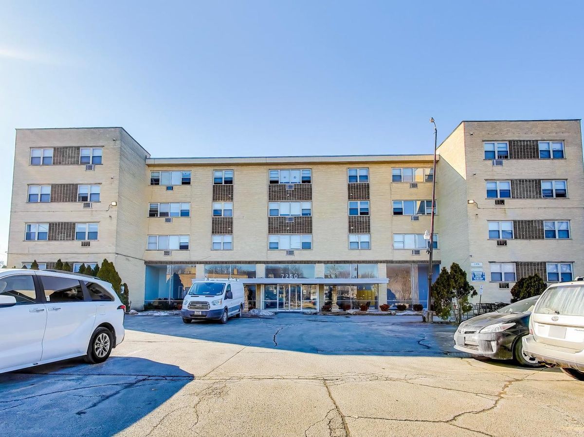7250 Western Avenue, Chicago, IL 60645